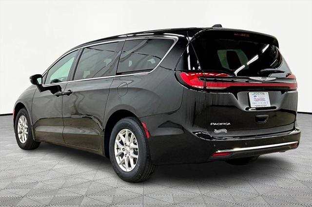 2025 Chrysler Pacifica PACIFICA SELECT