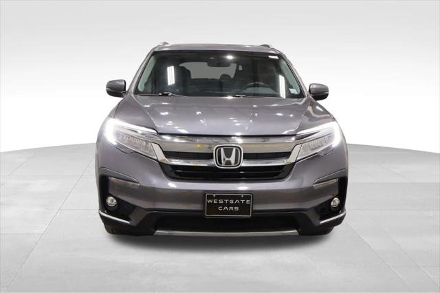 2022 Honda Pilot AWD Touring 8 Passenger