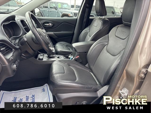 2021 Jeep Cherokee Latitude Lux 4X4 2021 Jeep Cherokee Latitude Lux 4X4