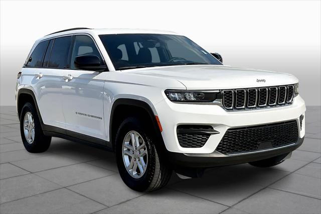 2024 Jeep Grand Cherokee Laredo 4x2