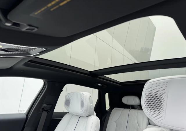2025 Cadillac iQ Sport w/1SK