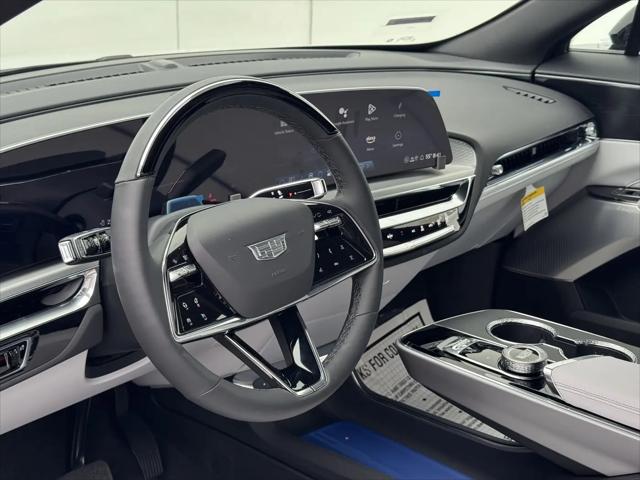 2025 Cadillac iQ Sport w/1SK