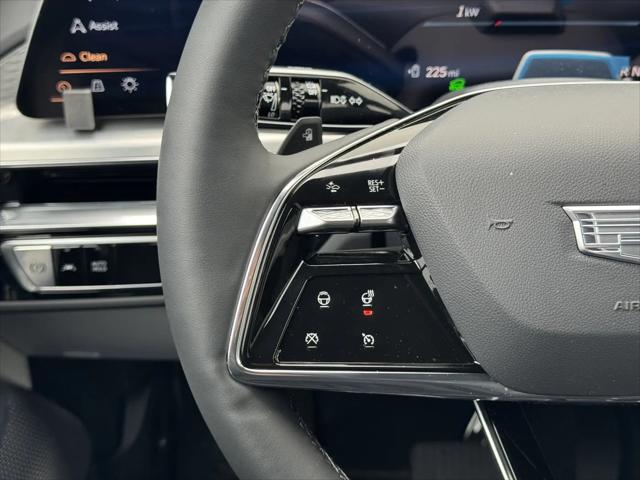 2025 Cadillac iQ Sport w/1SK