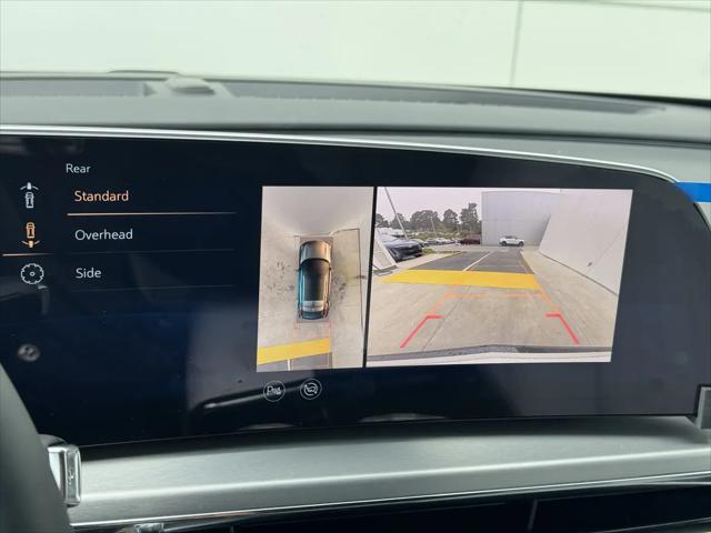 2025 Cadillac iQ Sport w/1SK