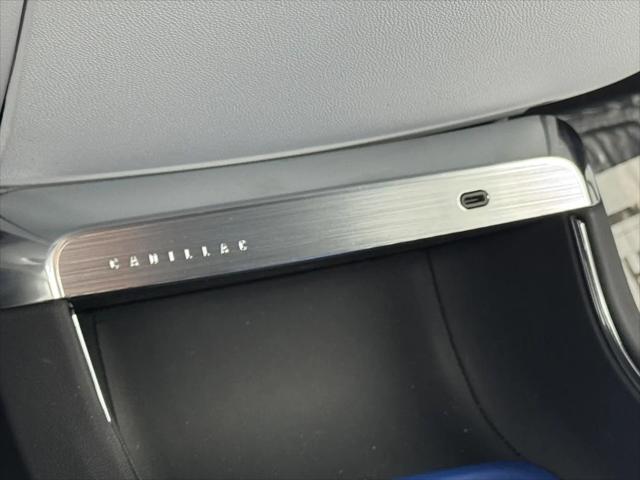 2025 Cadillac iQ Sport w/1SK