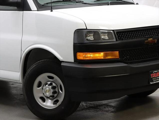 2025 Chevrolet Express Cargo Van RWD 3500 Extended Wheelbase WT