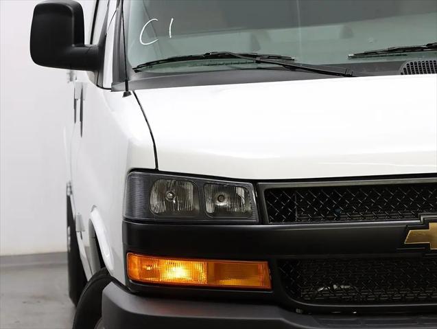 2025 Chevrolet Express Cargo Van RWD 3500 Extended Wheelbase WT