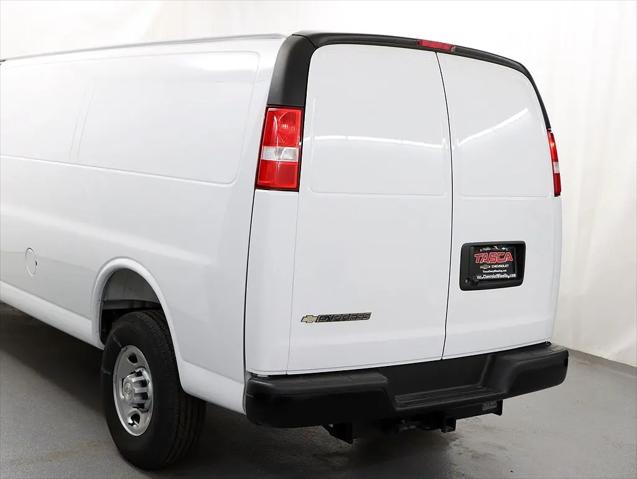 2025 Chevrolet Express Cargo Van RWD 3500 Extended Wheelbase WT