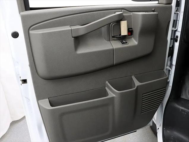 2025 Chevrolet Express Cargo Van RWD 3500 Extended Wheelbase WT