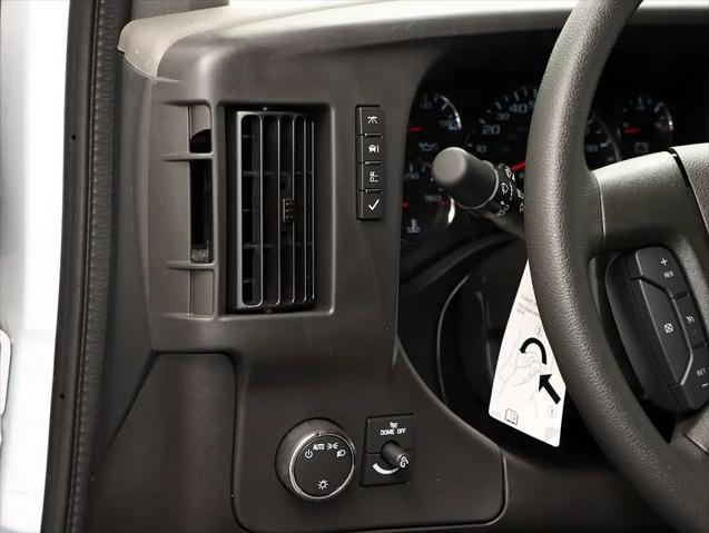 2025 Chevrolet Express Cargo Van RWD 3500 Extended Wheelbase WT