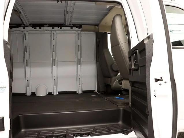 2025 Chevrolet Express Cargo Van RWD 3500 Extended Wheelbase WT