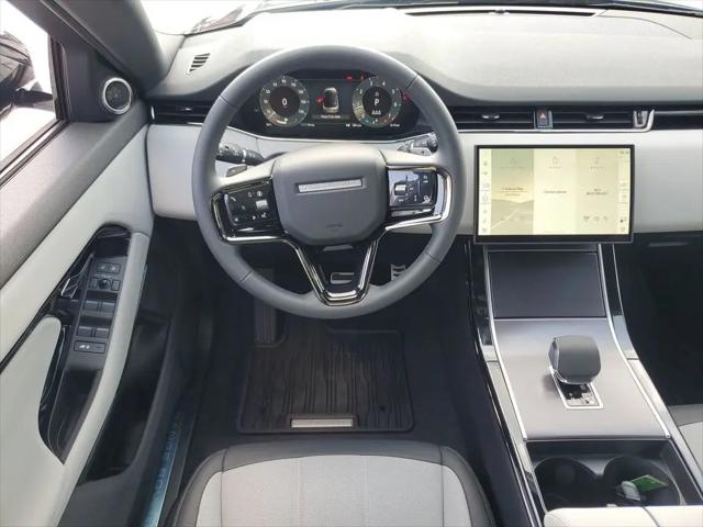 2026 Land Rover Range Rover Evoque Dynamic SE
