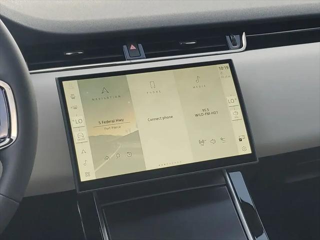 2026 Land Rover Range Rover Evoque Dynamic SE