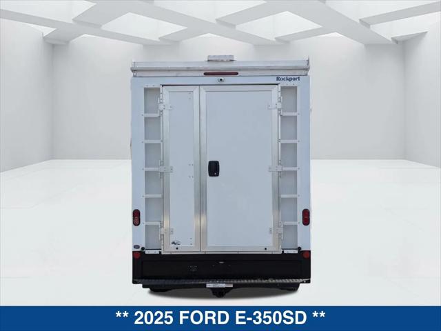 2025 Ford E-350 Cutaway E-Series Cutaway