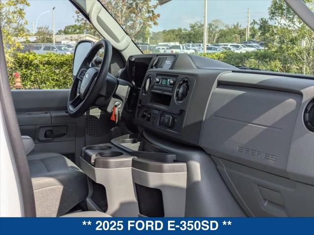 2025 Ford E-350 Cutaway E-Series Cutaway
