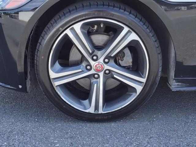 2018 Jaguar XF 25t R-Sport