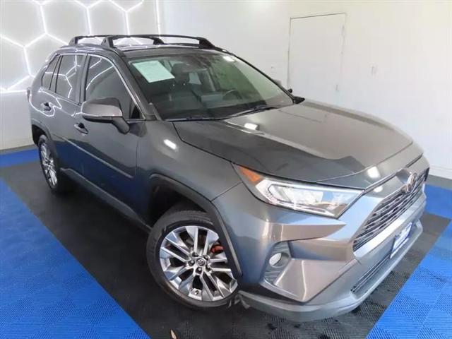 2019 Toyota RAV4 XLE Premium