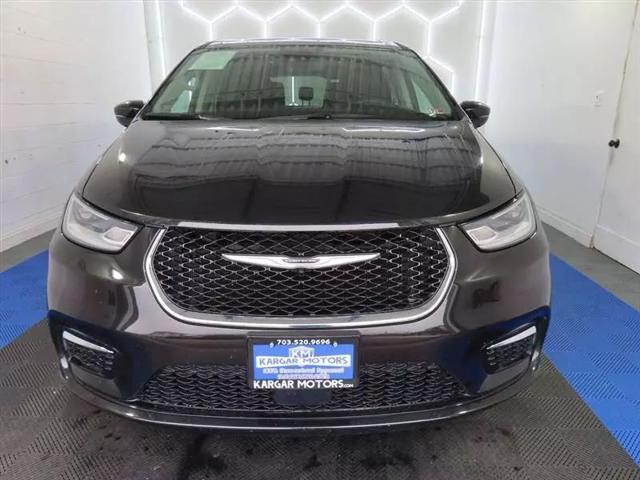 2022 Chrysler Pacifica Hybrid Touring L
