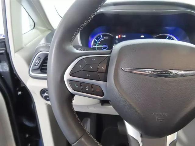 2022 Chrysler Pacifica Hybrid Touring L