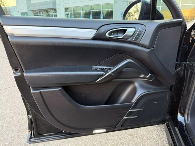 2013 Porsche Cayenne GTS