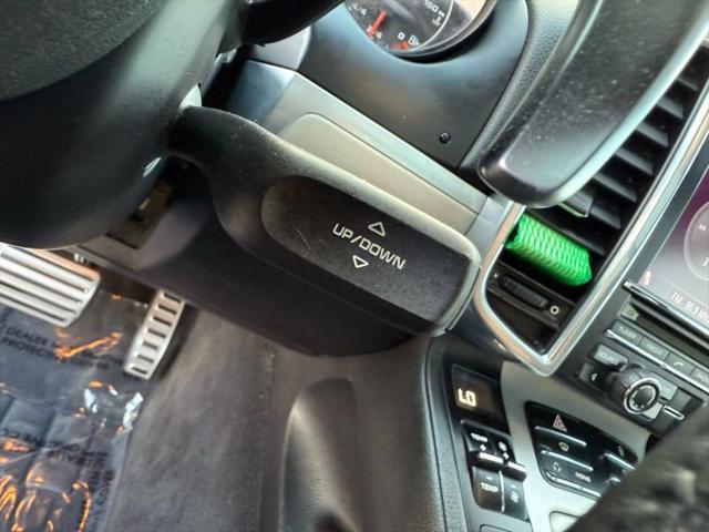 2013 Porsche Cayenne GTS
