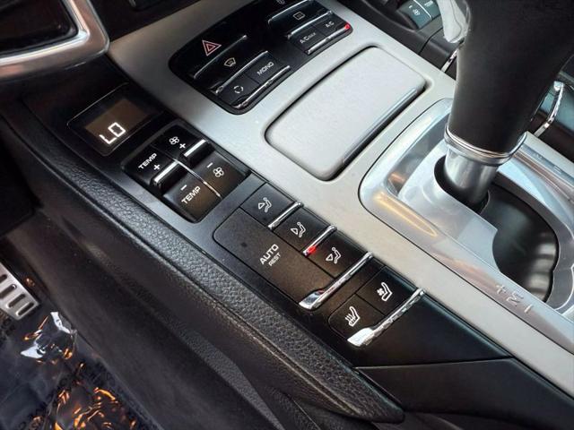2013 Porsche Cayenne GTS