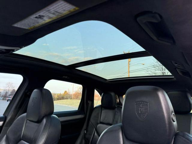 2013 Porsche Cayenne GTS