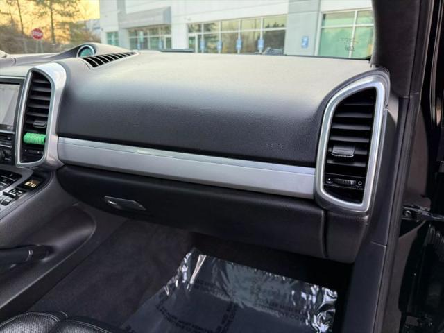 2013 Porsche Cayenne GTS