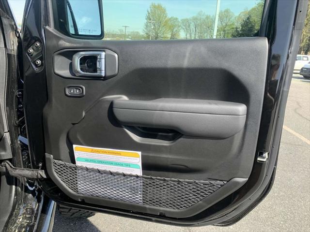 2025 Jeep Wrangler 4-Door Willys 4x4