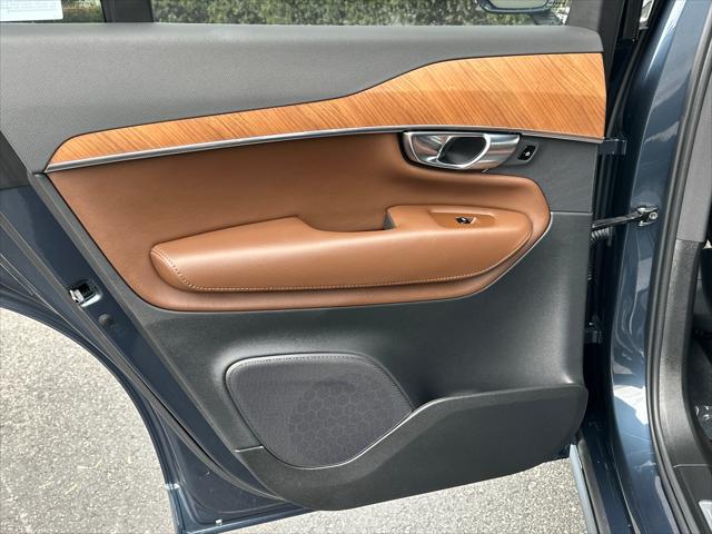 2025 Volvo XC90 B6 Plus 7-Seater