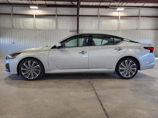 2023 Nissan Altima SL FWD