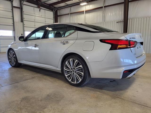 2023 Nissan Altima SL FWD
