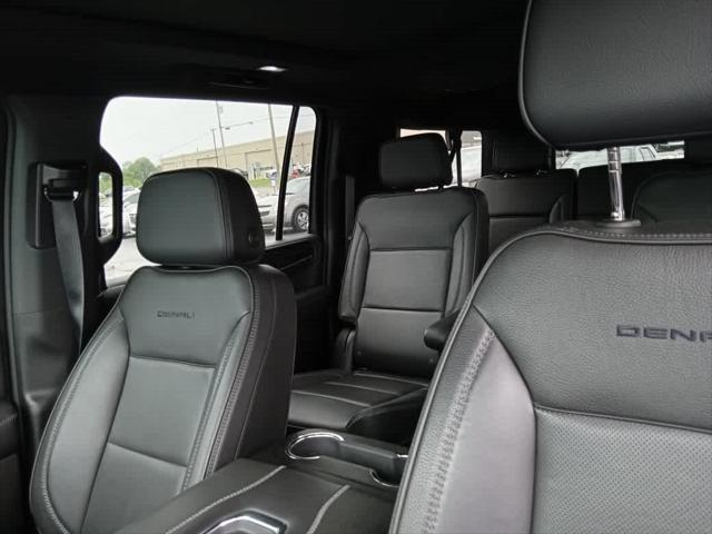 2023 GMC Yukon XL 4WD Denali