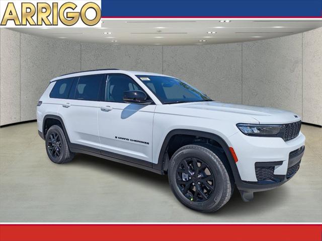 2025 Jeep Grand Cherokee GRAND CHEROKEE L ALTITUDE 4X4