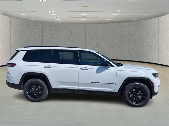 2025 Jeep Grand Cherokee GRAND CHEROKEE L ALTITUDE 4X4