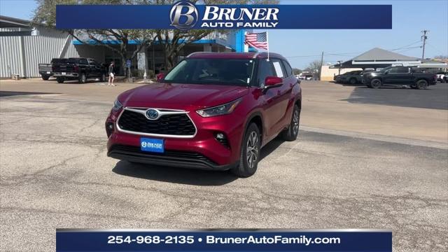 2023 Toyota Highlander Hybrid XLE