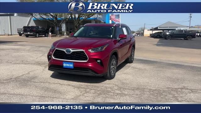 2023 Toyota Highlander Hybrid XLE