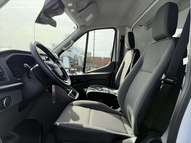 2024 Ford Transit Cutaway Base