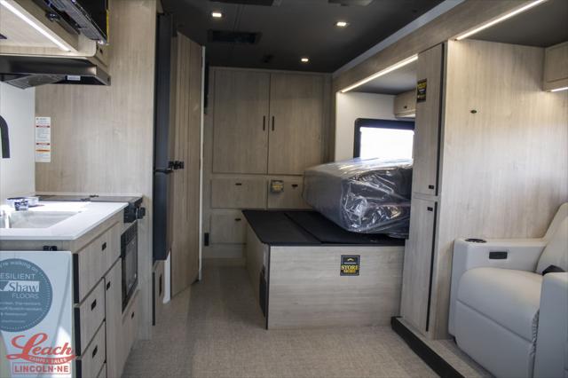 2025 Mercedes-Benz Sprinter 4500 Chassis Standard Roof 4-Cyl Diesel HO