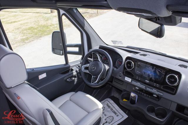 2025 Mercedes-Benz Sprinter 4500 Chassis Standard Roof 4-Cyl Diesel HO