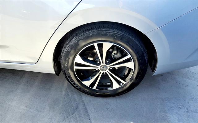 2022 Nissan Sentra SV Xtronic CVT