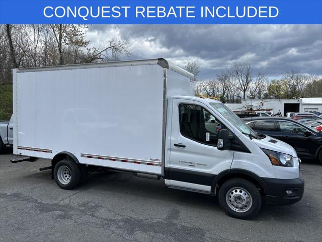2025 Ford Transit Cutaway 14FT MORGAN BODY