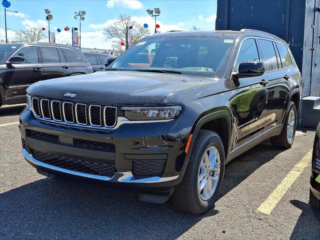 2025 Jeep Grand Cherokee GRAND CHEROKEE L LAREDO 4X4
