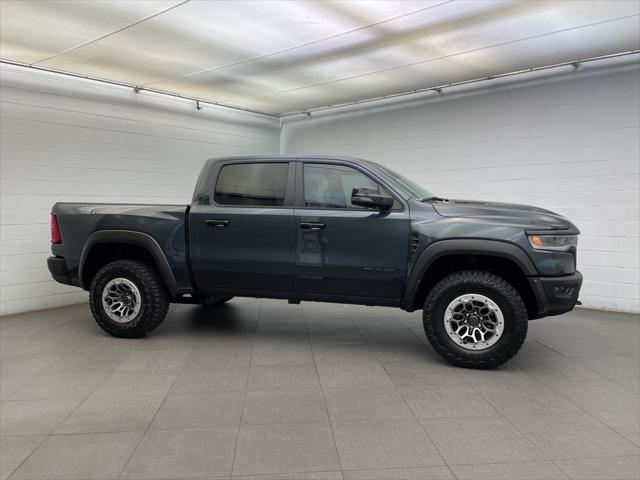 2025 RAM Ram 1500 RAM 1500 RHO CREW CAB 4X4 57 BOX