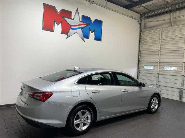 2022 Chevrolet Malibu FWD LT