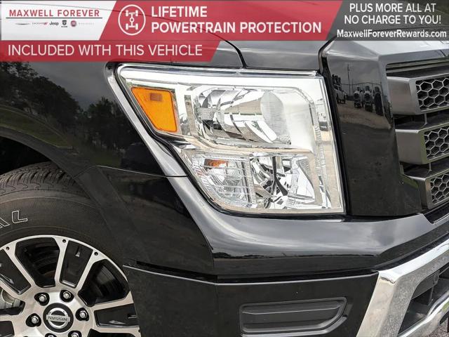 2021 Nissan TITAN Crew Cab SV 4x2