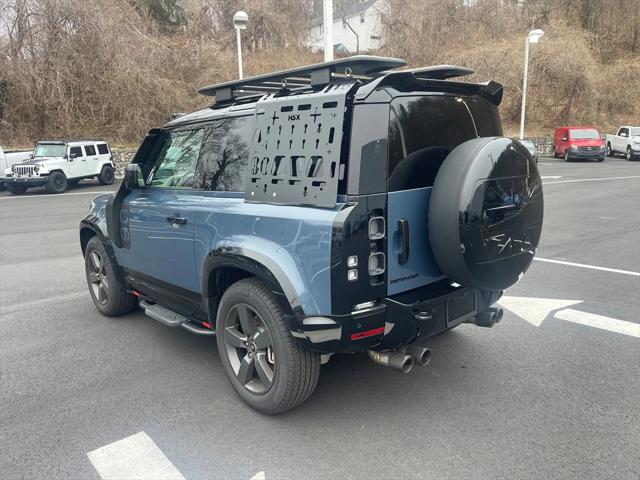 2024 Land Rover Defender 90 P400 X-Dynamic SE