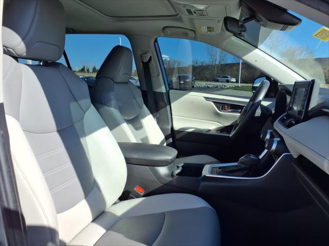 2022 Toyota RAV4 XLE Premium