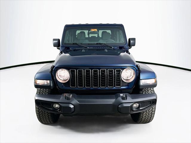 2025 Jeep Gladiator GLADIATOR NIGHTHAWK 4X4