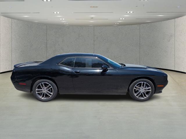 2019 Dodge Challenger SXT AWD